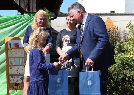 SPREJEM PRVOŠOLČKOV UNEC 26 FOTO LJUBO VUKELIČ